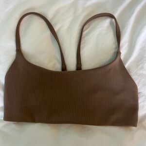 Lululemon Wunder Train Ribbed Strappy Racerback Bra Size 6 (never worn!)
